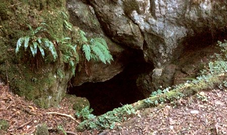 rando grotte eglise catholique
